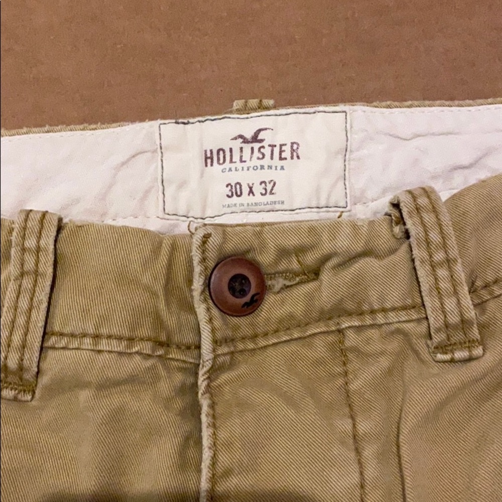 Men’s khakis